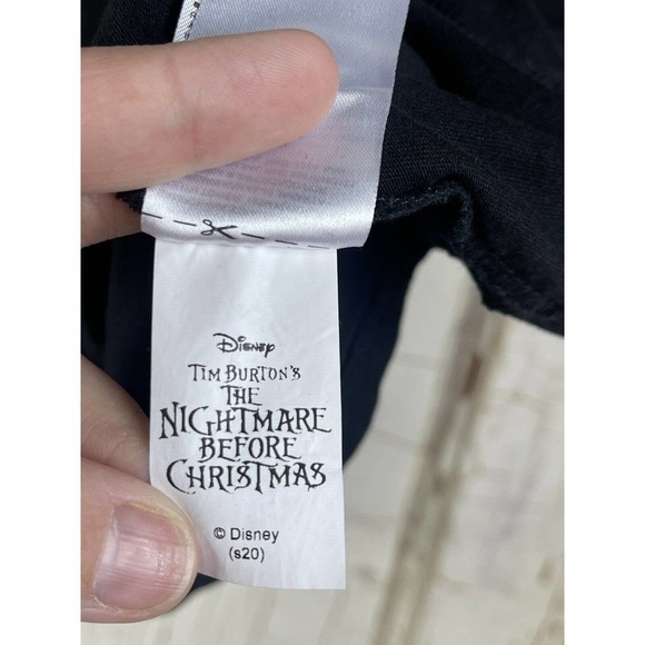 A Nightmare Before Christmas Short Sleeve T-Shirt Black MEDIUM Old Navy - Picture 5 of 10
